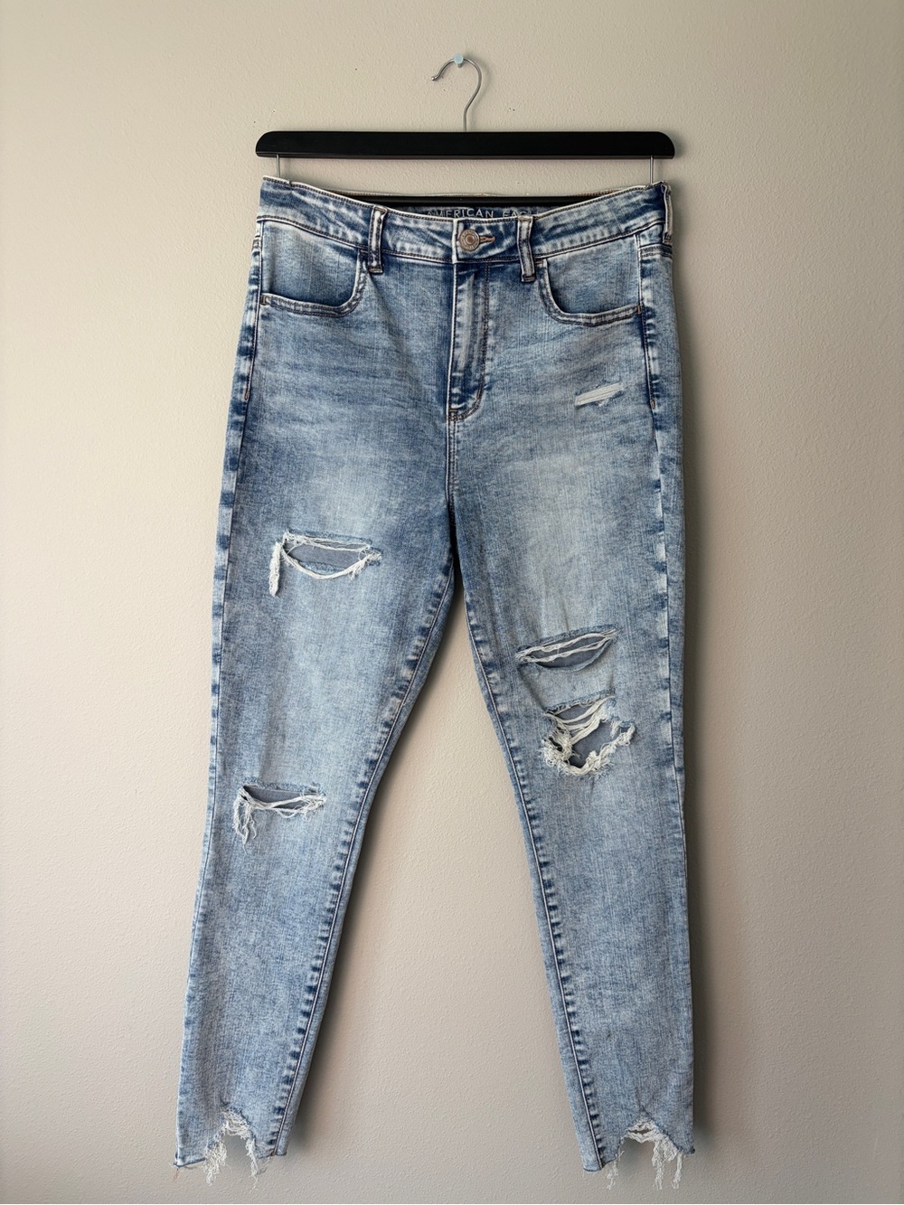 American Eagle Distressed Light Wash Skinny Jeans Size 12R